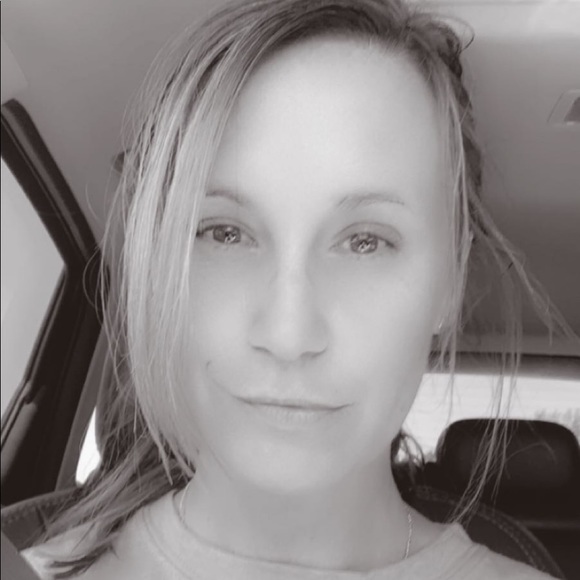 Meet your Posher, Eva - Picture 5 of 7